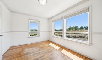 20707 YUKON St, Aurora, OR 97002