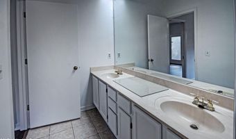 423 Pelahatchie Shore Dr, Brandon, MS 39047