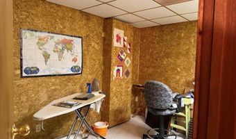 841 Country Club Dr, Akron, IA 51001