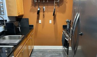 1000 N RANDOLPH St 104, Arlington, VA 22201