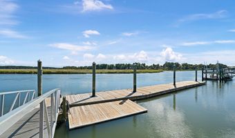 7 Holbrook Dr, Beaufort, SC 29902