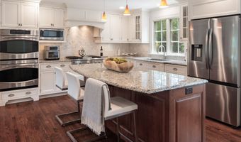 10 Duffys Ln, Darien, CT 06820