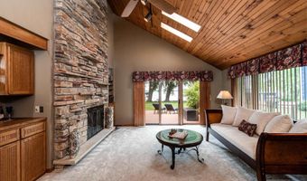 3154 Waucheeta Trl, Madison, WI 53711