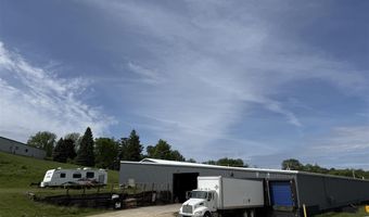 301 Old Dubuque Rd D, Anamosa, IA 52205