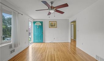 116 Clearview Dr, North Kingstown, RI 02852
