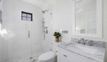 14 Kay Blvd, Middletown, RI 02842