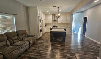 202 S Trappier St, Alvord, TX 76225