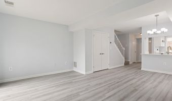 2403 S WALTER REED Dr S, Arlington, VA 22206