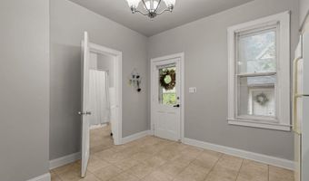 719 S STATE St, Appleton, WI 54911