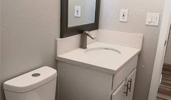 445 N 14th St D, Las Vegas, NV 89101
