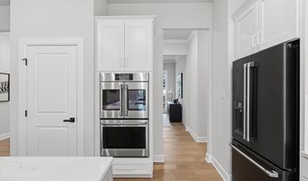 333 Crest Ln, Adams Twp., PA 16046