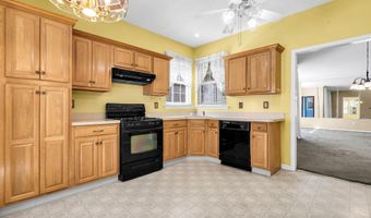 12 Wharfside Way, Bayville, NJ 08721