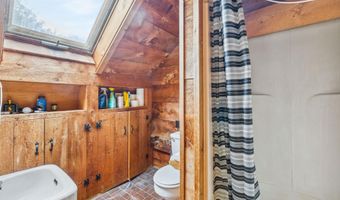 37 High St, Bradford, NH 03221