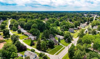 984 Cleveland Ave, Amherst, OH 44001