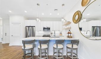 20 E Bowery St 3B, Newport, RI 02840