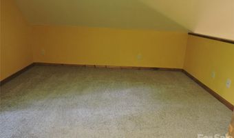 963 Melton Branch Rd, Bakersville, NC 28705