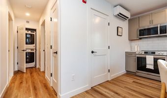 32 Exchange St 103, East Greenwich, RI 02818