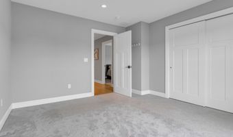41 Soderman Way 41, Cheshire, CT 06410