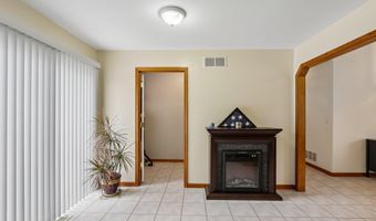 92 Birch St, Beachwood, NJ 08722