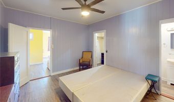 1914 Manoa Rd, Honolulu, HI 96822