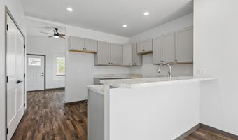 905 Bennington Dr, Box Elder, SD 57719