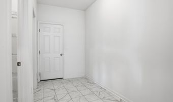 430 Pineway Dr, Ann Arbor, MI 48103