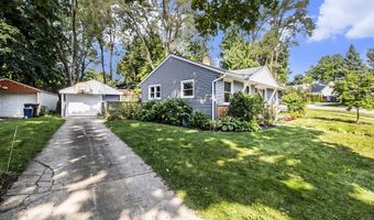900 Barton Dr, Ann Arbor, MI 48105