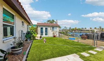 801 FLAMINGO Dr, Apollo Beach, FL 33572