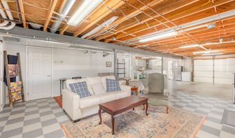 37 Shaw Dr, Alexandria, KY 41001