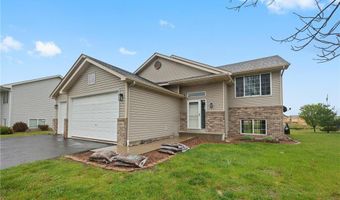 551 Knollwood St W, Annandale, MN 55302