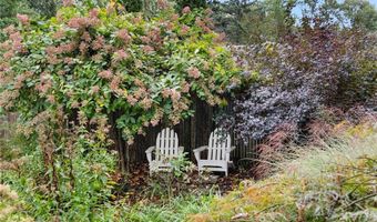 154 Armington St, Cranston, RI 02905