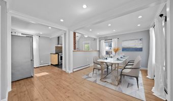 11 Wilson Ave, Amity Harbor, NY 11701