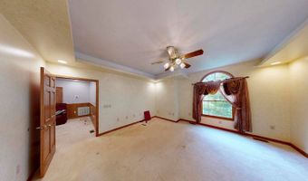 136 Lock Ln, Alum Creek, WV 25003