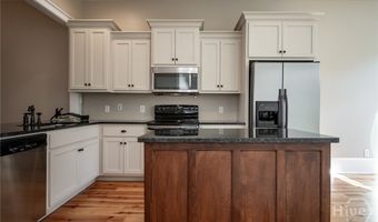 83 Charter Oak Dr, Athens, GA 30607