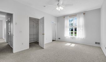 3 Cardinal Pl, Barnegat, NJ 08005
