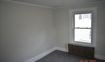 12 Whitten St, Allenstown, NH 03275
