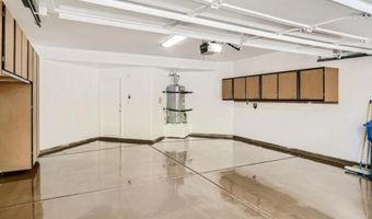 8275 Round Hills Cir, Las Vegas, NV 89113