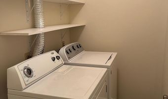 2955 Madison Ave APT 40, Bridgeport, CT 06606