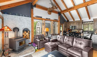 247 COTTAGE Ln, Alpine, WY 83128
