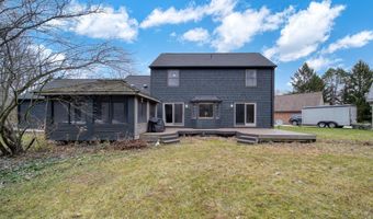 1544 Brookfield Ct, Adrian, MI 49221