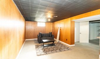 1037 16TH St S, Arlington, VA 22202