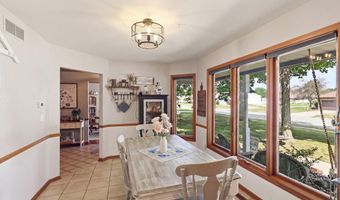 1309 Sanders Dr, Auburn, IN 46706