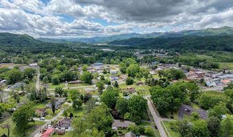 32 Aquone Rd, Andrews, NC 28901