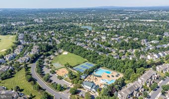 20262 KIAWAH ISLAND Dr, Ashburn, VA 20147