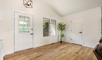 43 Strichen Ln, Bella Vista, AR 72715