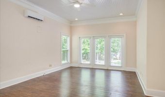 1034 N Pointe Dr, Lincolnton, GA 30817