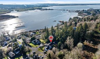 1676 SE 3RD St, Astoria, OR 97103