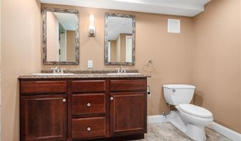 1 Tupperware Dr 231, North Smithfield, RI 02896
