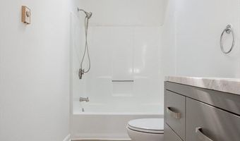 22 Frenier Ave 9, Attleboro, MA 02703