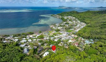 47-348 Mawaena St, Kaneohe, HI 96744